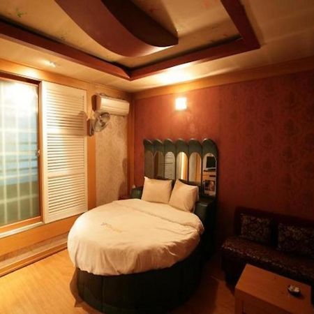 Valentine Hotel Goyang Exterior foto