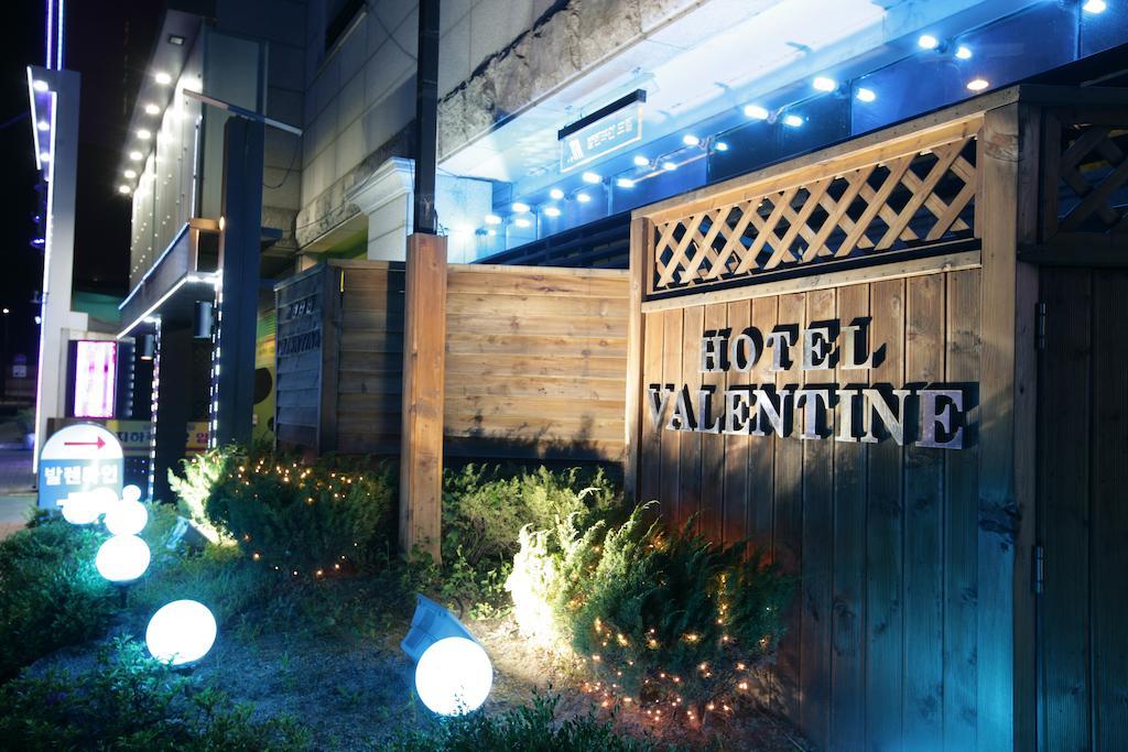 Valentine Hotel Goyang Exterior foto