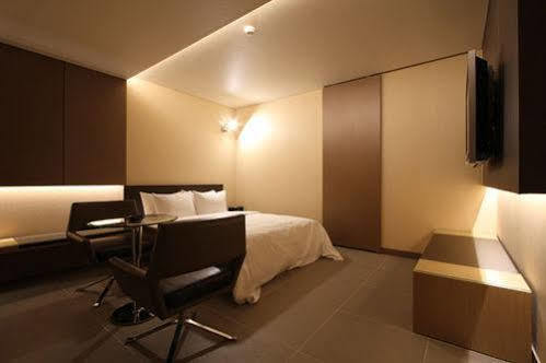 Valentine Hotel Goyang Exterior foto